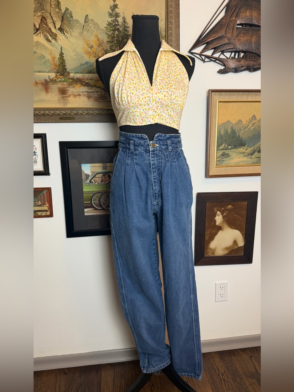 Vintage 1980s Marie France High-Rise Jeans  24"W x 30"L Made in Italy